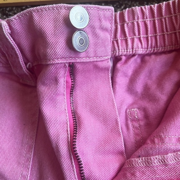 No Boundaries Pink Cargo Shorts with Rolled Hem - Picture 4 of 6